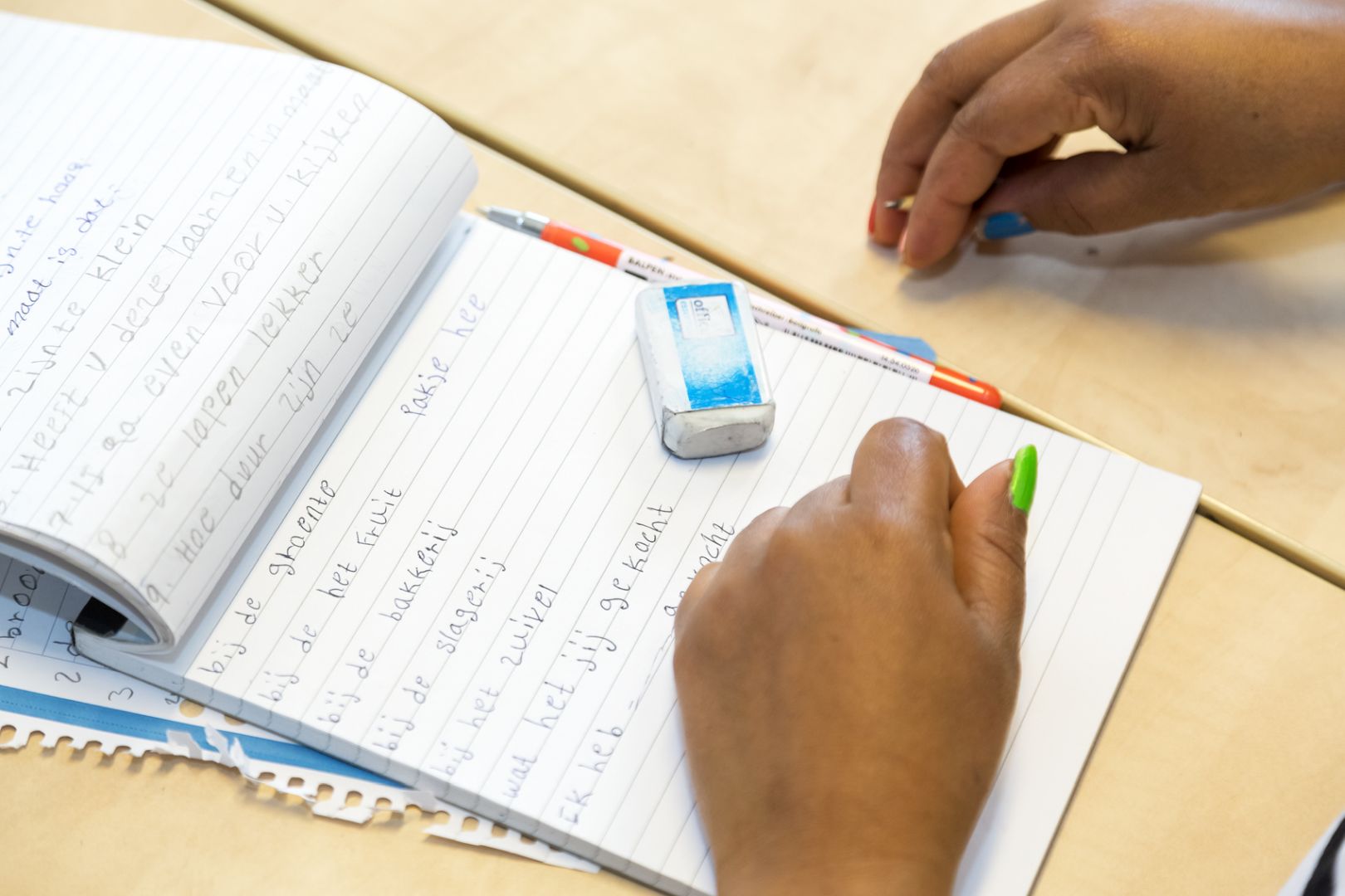 NT2 lesopdrachten op schrijfblok